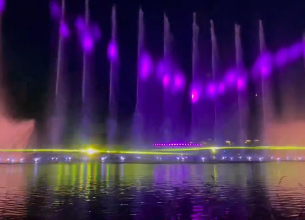 Ruyi Lake Large Musical Fountain in Changchun City, Jilin Province