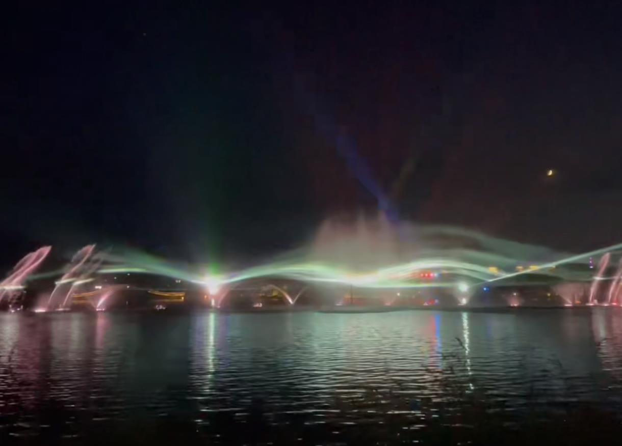 Ruyi Lake Large Musical Fountain in Changchun City, Jilin Province