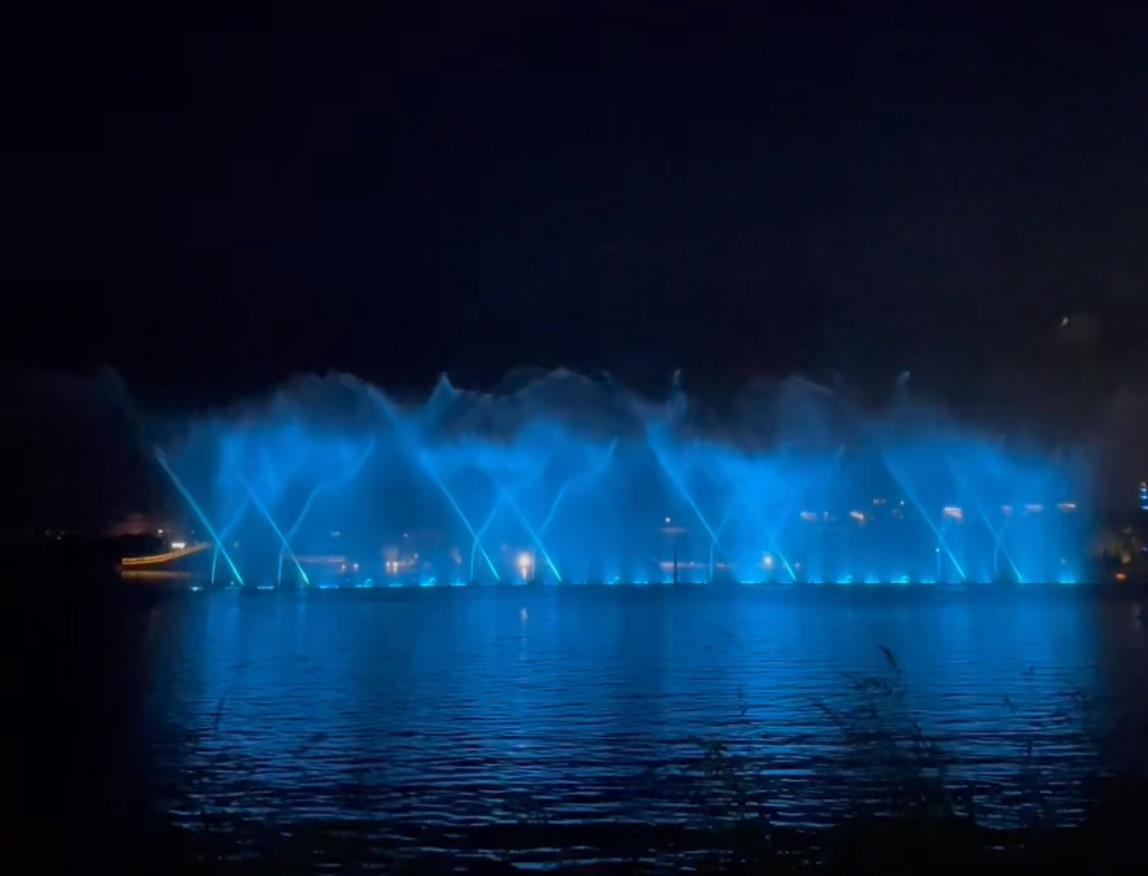 Ruyi Lake Large Musical Fountain in Changchun City, Jilin Province